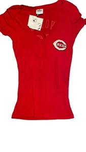 Majestic MLB Cincinnati Reds Baseball #19 Women's V Neck T-Shirt Size Small - Picture 1 of 4