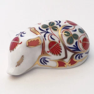 Royal Crown Derby Sleeping Piglet Paperweight - Picture 1 of 1