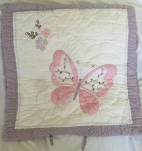 Almohada Euro Acolchada Cern Kids Gabrielle Rosa Púrpura Mariposa Acolchada Nueva Sin Etiquetas - Imagen 1 de 2