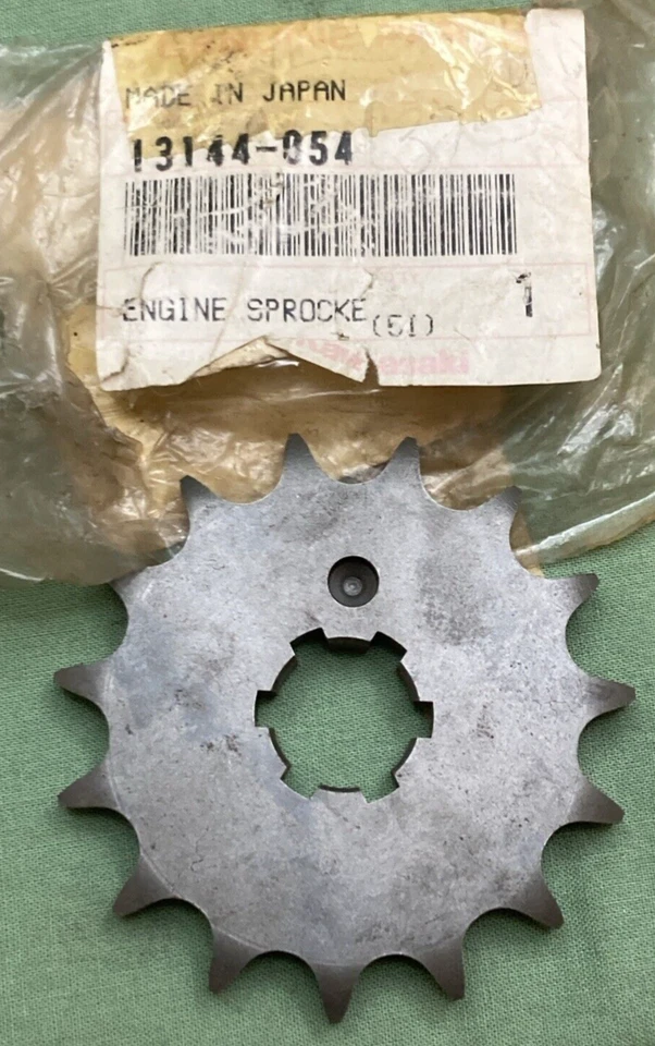 NUEVO PIÑÓN MOTOR KAWASAKI 13144-054 GENUINO 15T Foto 1 de 1