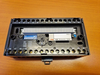 ABB Procontic CS31 Base ECZ - Imagen 1 de 4