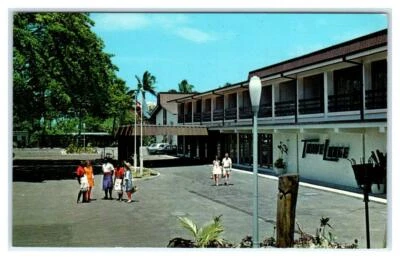 SUVA CITY, FIJI ~ Roadside TRAVELODGE HOTEL ca 1960s-70s Postcard - Image 1 of 2