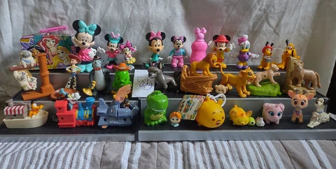 Disney Various Cartoon Movie Character Figures And Toys Minnie Mickey Tsum Lot Cover