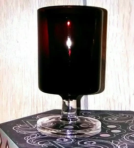 Vintage Luminarc (?) _ Rubinrotes Cordial(? )Glas 4-1/8" - Bild 1 von 1