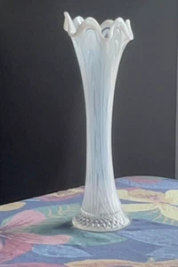 Tall Vintage Carnival Glass Vase. Scalloped Edges. Opalescent. Imperial. - Picture 1 of 7