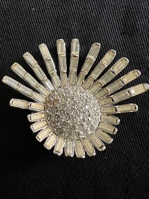 VTG Mid Century Mod Silver Crystal Starburst Baguette Stone Brooch Pin Sunflower - Image 1 of 3