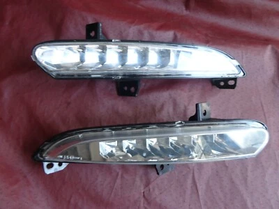 2013  Renault Scenic III Original Fog Lamp Day time light Left Right Pair - Image 1 of 4