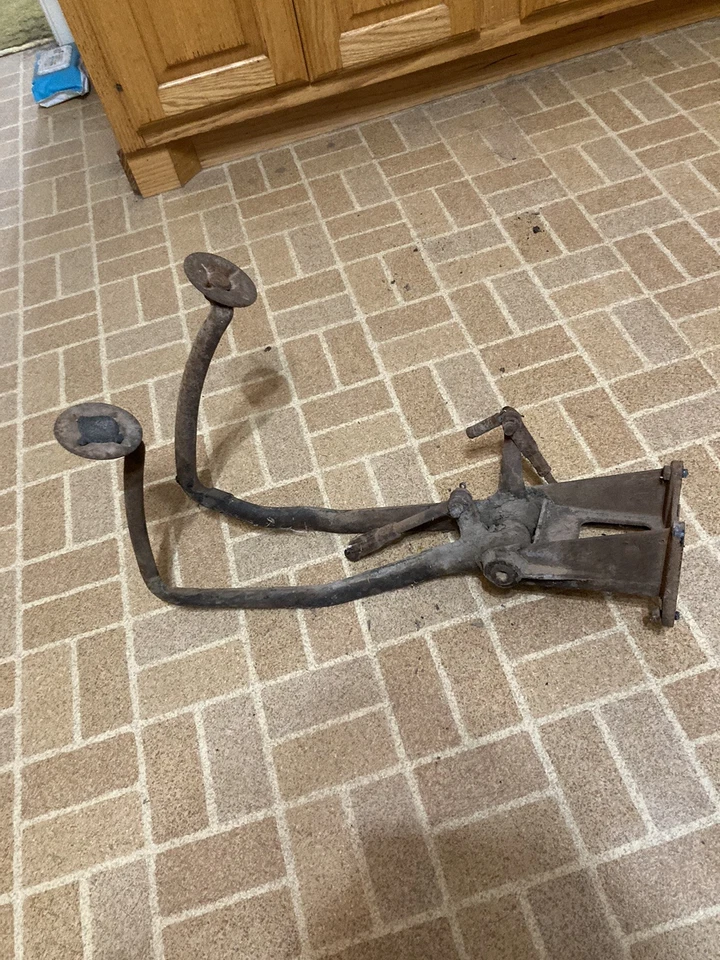 JUEGO DE EMBRAGUE Y PEDAL FRENO FORD MODELO A 1928 29 30 31 ORIGINAL Foto 1 de 4