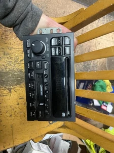 OEM RADIO RECEIVER BUICK CENTURY 97 98 99 00 01 02 03 UL0 - Picture 1 of 5