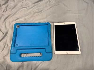 Apple iPad 8th Gen - 128 GB - WiFi Model A2270 - Gold. Bundled with Case - Image 1 of 4