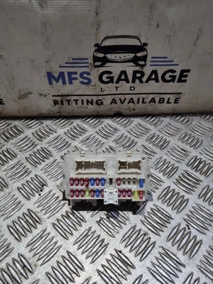 Nissan Navara Mk2 2010-2015 Fuse Box Rear - Image 1 of 4