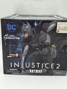 NUEVO-Diamond Select DC Gallery Injustice 2 Batman Estatua Coleccionable GameStop 🦇 - Imagen 1 de 7
