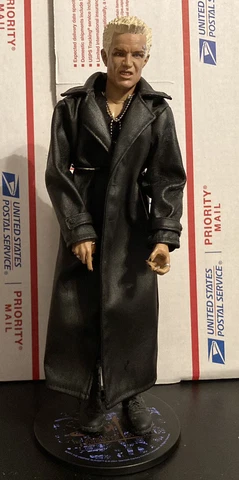 Sideshow Collectibles Buffy The Vampire Slayer Fool For love Subway Spike Figure Cover