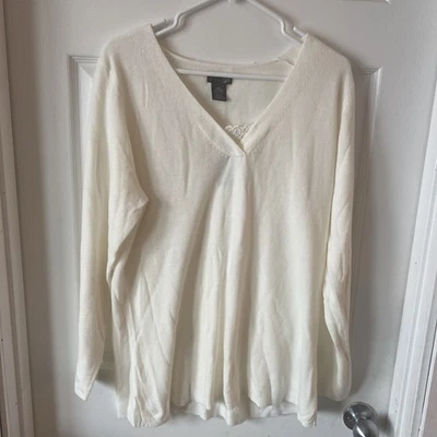 Suéter para mujer East 5th talla 1X crema cuello en V manga larga Foto 1 de 4