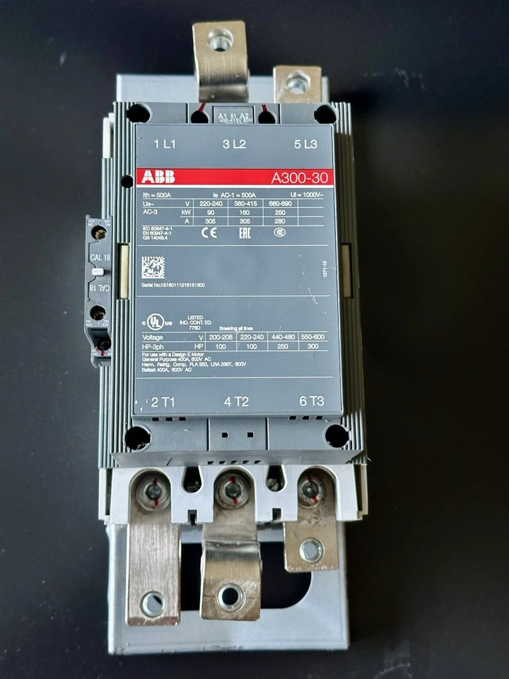 ABB A300-30-11 Contactor de 3 polos 500A 600V bobina de CA control de motor industrial  Foto 1 de 4