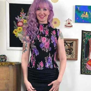 Vintage Crinkle Blouse, 90s Purple & Pink Rose Print Accordion Pleat Tank Top OS - Picture 1 of 10