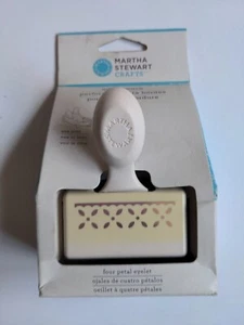 Martha Stewart Crafts VIER BLÜTENBLÄTTER ÖSEN Randstanzer NEU 42-40089 Karten Sammelalbum - Bild 1 von 5