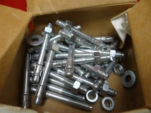 Qty: 24  Hilti 1/4" x 2-1/4" Kwik Bolt Expansion Anchor Bolts 337921 - Picture 1 of 5