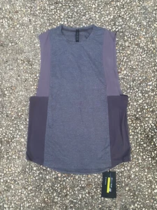Camiseta sin mangas gris LULULEMON x Robert Geller Take The Moment para hombre NUEVA con etiqueta - Imagen 1 de 7