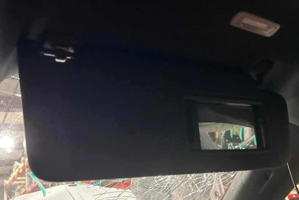 Audi S5 Sportback 2018 pasajeros lado derecho parasol panel OEM RH 18-21 Foto 1 de 1