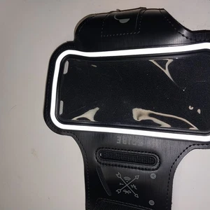 Étui téléphone Tribe Arm place réfléchissante occasion taille unique convient le mieux pour le jogging - Photo 1 sur 5