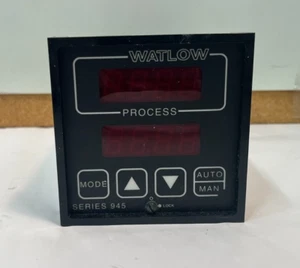 Watlow - 945 Series Temperature Controller (945A-3DA0-A000) - Picture 1 of 5