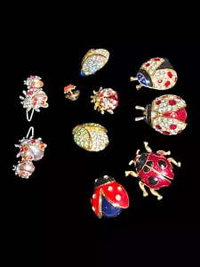Vintage 10 Lot MARIENKÄFER ANSTECKNADEL BROSCHE Haarspangen SIGNIERT STRASSSTEINE goldfarben Schild römisch - Bild 1 von 24