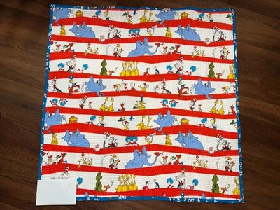 Cobertor personagem berço DR. Seuss REVERSÍVEL gato no chapéu Grinch FEITO À MÃO 37" X 37" - Imagem 1 de 4