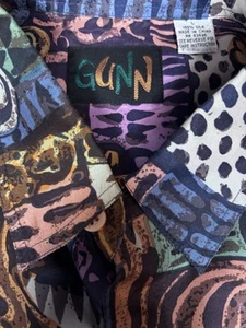 Gunn Vintage Large Single Stitch Button Up Short Sleeves Graphic print 100% Silk - Picture 1 of 3