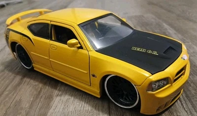 (RARE)2007 Dodge Charger SRT8 Jada (Super Bee)1:24 Diecast Yellow&Black(Loose). - Image 1 of 4
