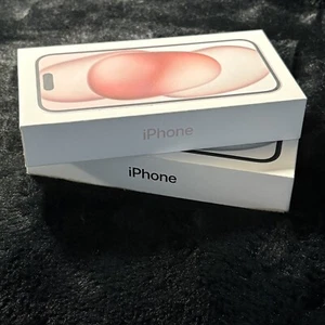 (2) iPhone 15 Empty Boxes Black/ Pink 128 Gb NO PHONES - Zdjęcie 1 z 5