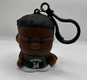 Giannis Antetokounmpo NBA Milwaukee Bucks Series 4 SqueezyMates Keychain - Bild 1 von 1