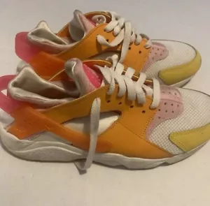 Nike Women's Air Huarache 'University Gold Pink' Gold/Pink Sz 10 - Picture 1 of 10
