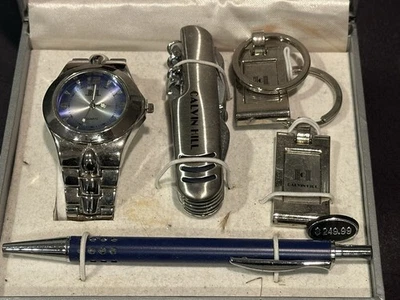 Juego de regalo Calvin Hill. Reloj, bolígrafo, cuchillo de supervivencia y llaveros. Nuevo en caja Foto 1 de 4