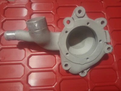 Mercedes om617 om616 Water Pump Housing w123 116 126 240 300 C D T S - Image 1 of 4