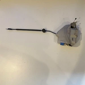 VolksWagon Jetta Left Driver Front Door Lock Actuator E7-04 OEM - Picture 1 of 5