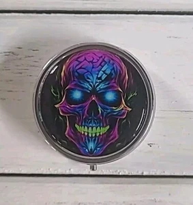 Skull Decorative Case ,Metal Travel gift organizer. Pill Box - Picture 1 of 5