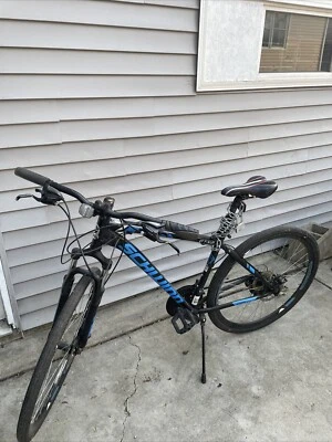 2015 Schwinn Addison City Hybrid Bike 17" Medium 7 Speed Grip VBrake USA Shipper - Image 1 of 4