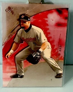 2002 Fleer E-X Baseball Jeff Bagwell Card #42 Houston Astros HOF MLB NM - Picture 1 of 3