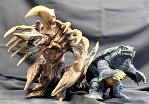 Figuren, Legion + Gamera 96, 2er Set "Gamera 2: Legion Attack" (1996) Reprint - Bild 1 von 10