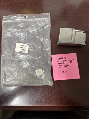 Nuevo Antiguo Stock Sako 75 / III 22-250 SS 5 Cargador Redondo SA3089110 Foto 1 de 4