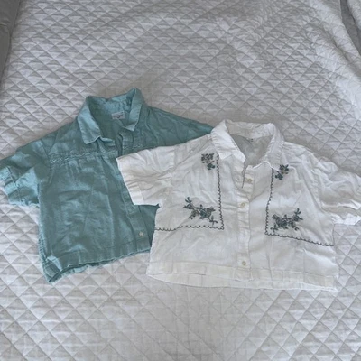 Blusas recortadas estilo lino verde y blanco talla mediana Abercrombie niños niñas Foto 1 de 4