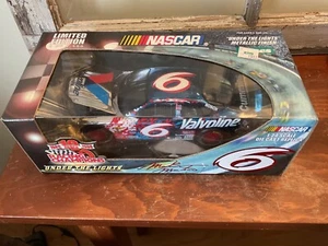 Mark Martin #6 Valvoline Ford Racing Champions "Under The Lights" 1:24 (1999) - Picture 1 of 7