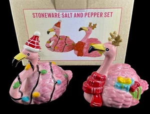 New Cracker Barrel Christmas Holiday Flamingo Salt Pepper Shaker Set Stoneware - Picture 1 of 8