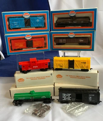 Model Power Train Car Lot w/ Signs Scale Model Railroad Equipment HO Scale - Image 1 of 4