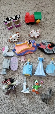 LOTE DE FIGURAS DISNEY DE COLECCIÓN Princesas de Acción Mickey Juguete Desfile Vehículo Donald Foto 1 de 4