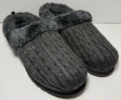 Sketchers BOBS Women’s Size 8 Gray Knit Slipper Shoes w/ Faux Fur Comfort - Image 1 of 4