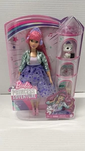 Barbie Princesa Aventura Margarita Muñeca con Gatito en Princesa Moda Pelo Rosa - Imagen 1 de 6