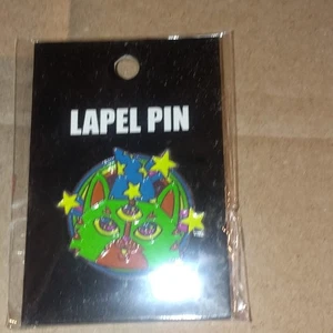 Magischer Hut grün They’re Eyed Katze drittes 3. Auge Emaille Anstecknadel Hot Topic - Bild 1 von 2