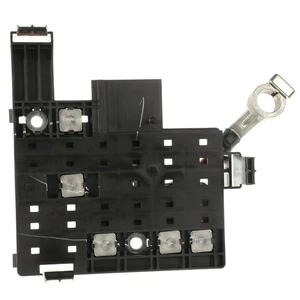 84354721 Battery Distribution Engine Compartment Fuse Block for 17-19 GMC Sierra - Picture 1 of 4